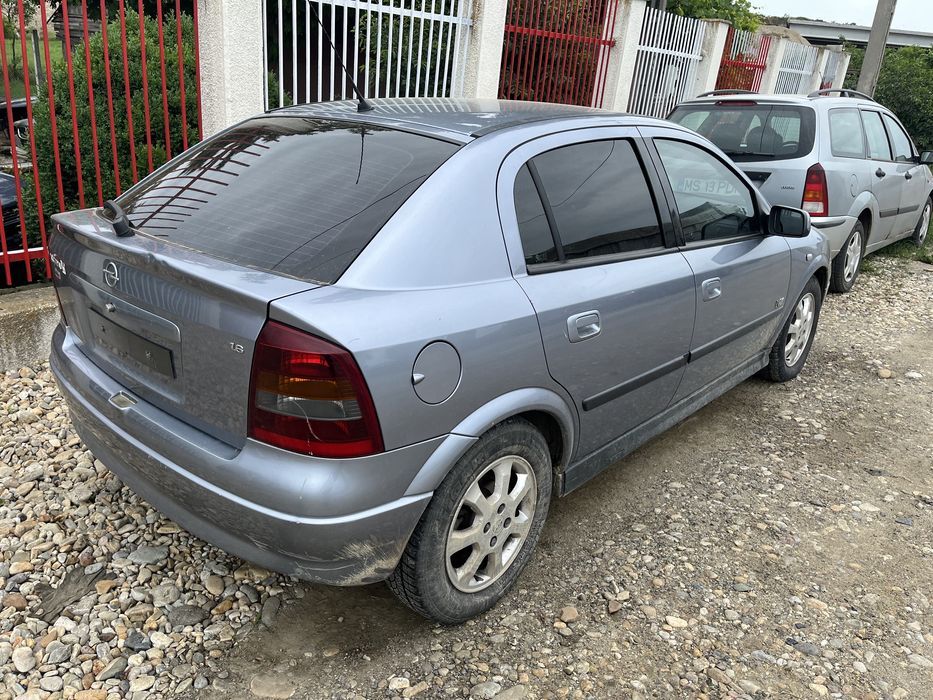 piese astra 1,6 i 8 v stop far motor plus alte piese