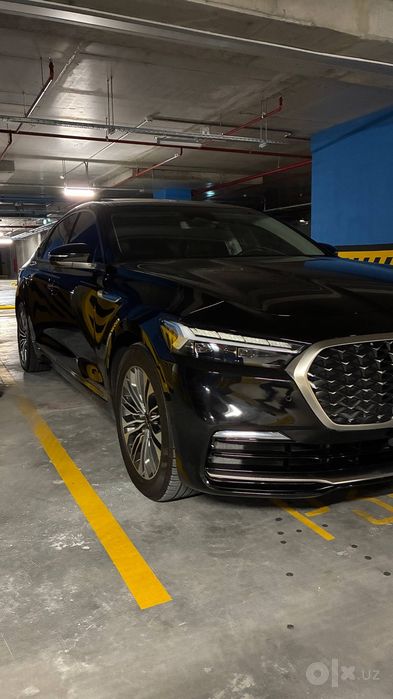KIA K9 premium bisnes class
