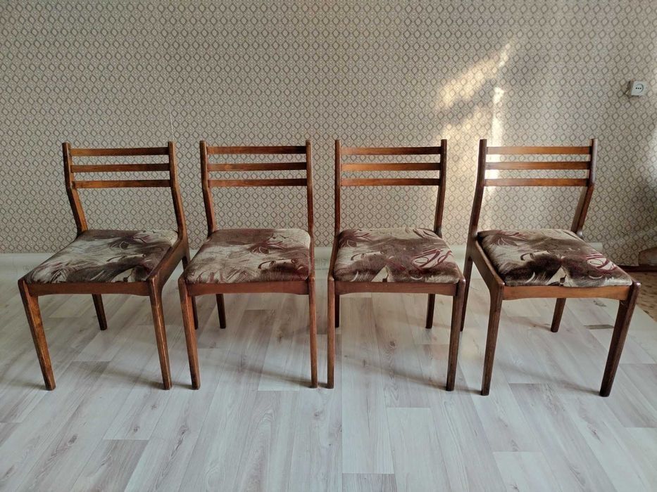 Стулья со спинкой