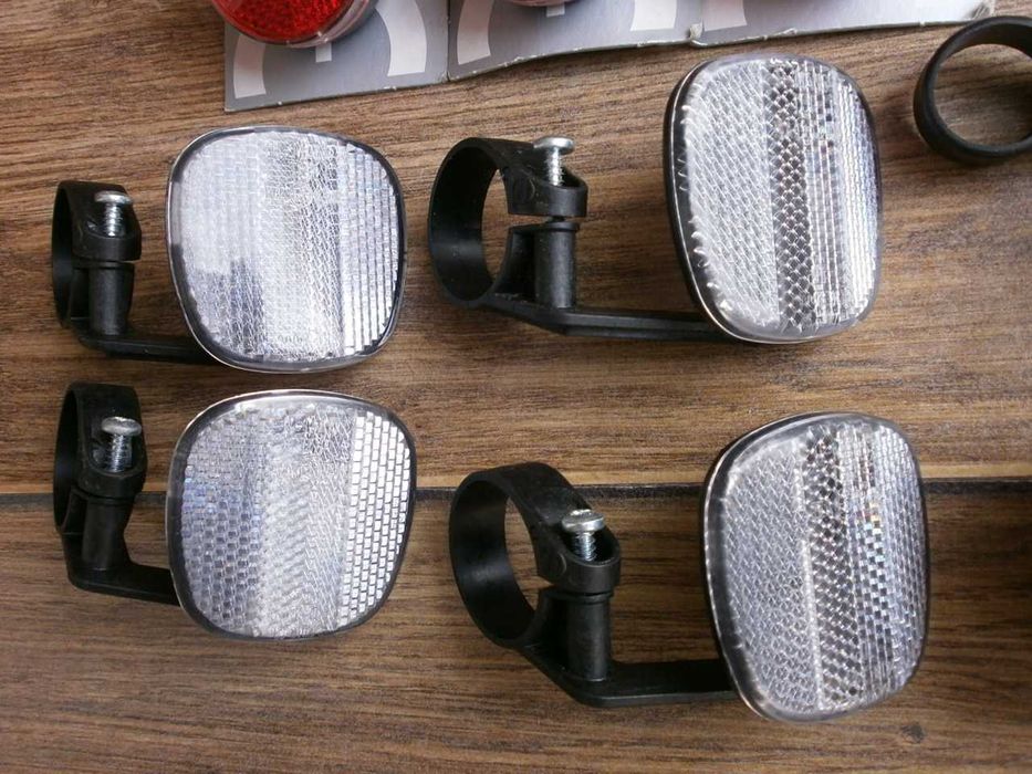 Чисто Нови Светлоотразители за Велосипеди