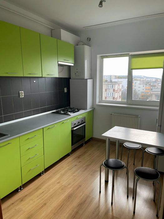 Inchiriez apartament 1 camera UMF cu parcare subterana