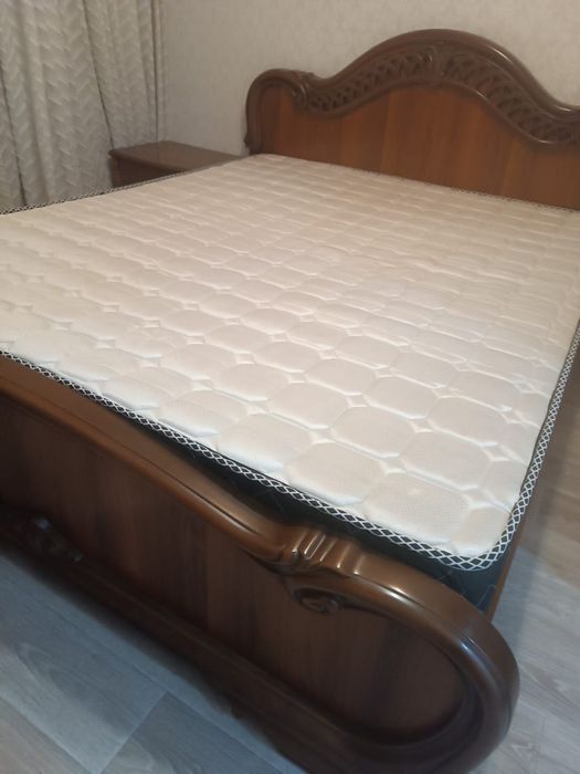 продам спальный гарнитур