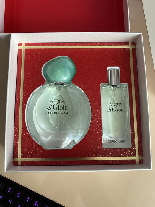 Giorgio Armani Aqua di Gioia pentru Dame