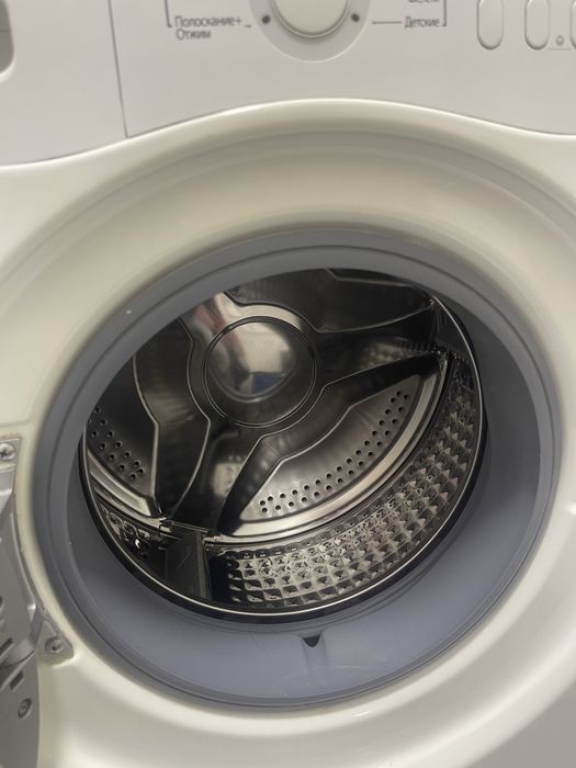 Стиральная машина срочно продаю