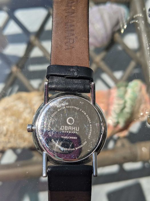 Часы наручные б/у в рабочем состоянии