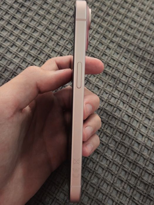 Iphone 15 8/256 90акб