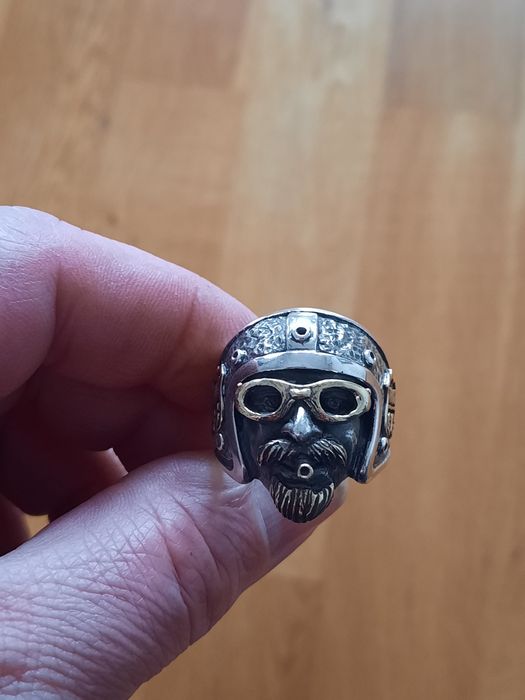 Мъжки сребърен пръстен за ценители