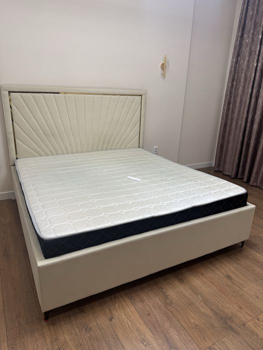Продаем 2-х спальную кровать