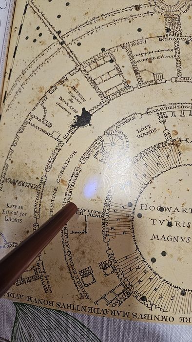 Хари Потър / Harry Potter: The Marauder's Map Guide to Hogwarts