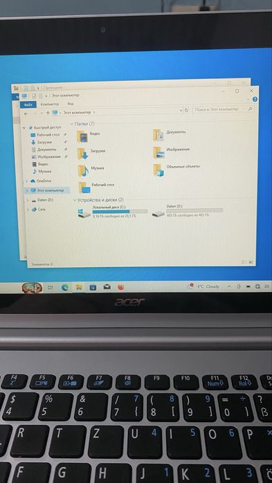 Acer планшет/ноутбук +тастатура TouchScreen
