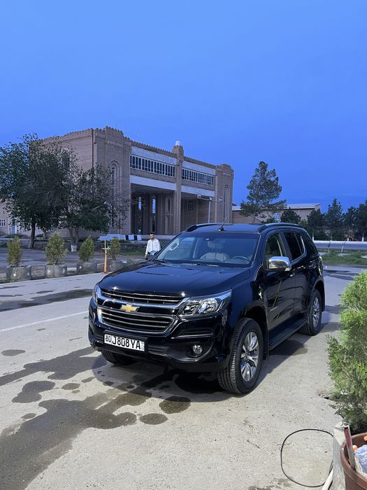 Продаю шевроле треблейзер