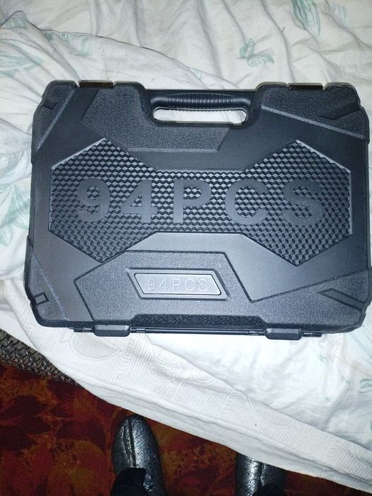 Продам набор инструментов.