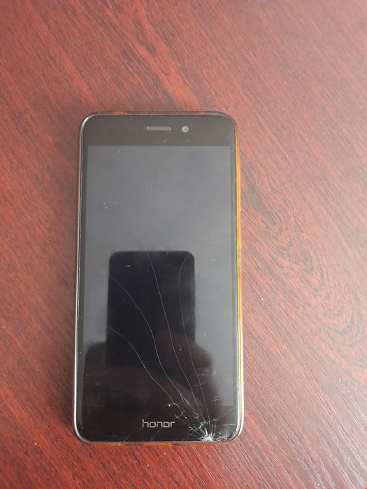 Телефон хонор 6с про