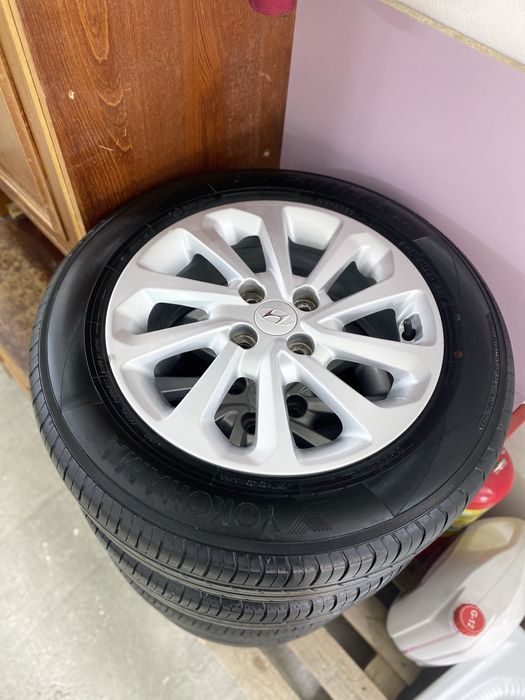 Шины с дисками на акцент