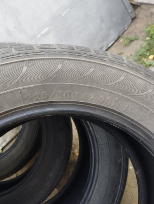 Продам резину б/у ещё два сезона походит смело.
