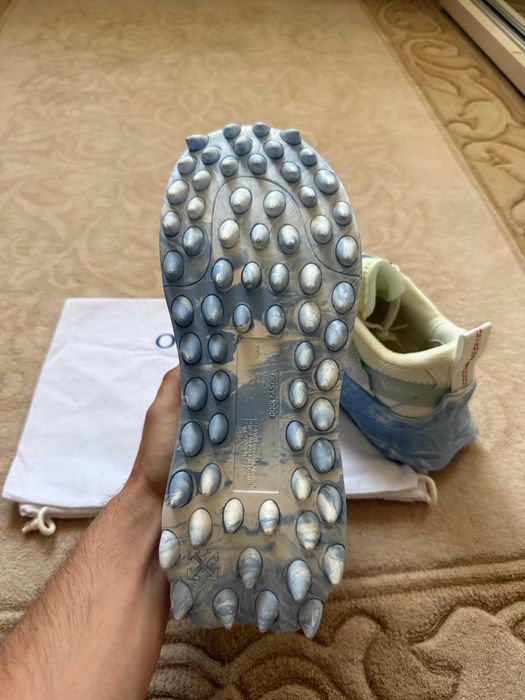 Adidasi Off-White ODSY 1000