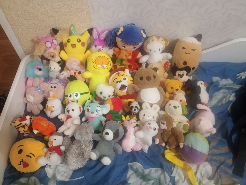 Отдам игрушки мягкие
