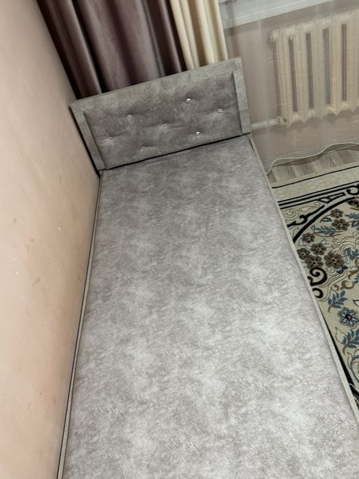 Кровать в хорошем состоянии