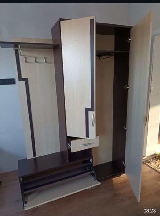 Продам шкаф для прихожей