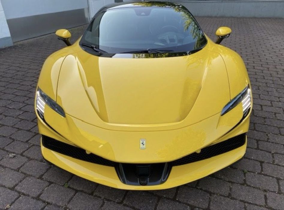 Ferrari SF90 Stradale