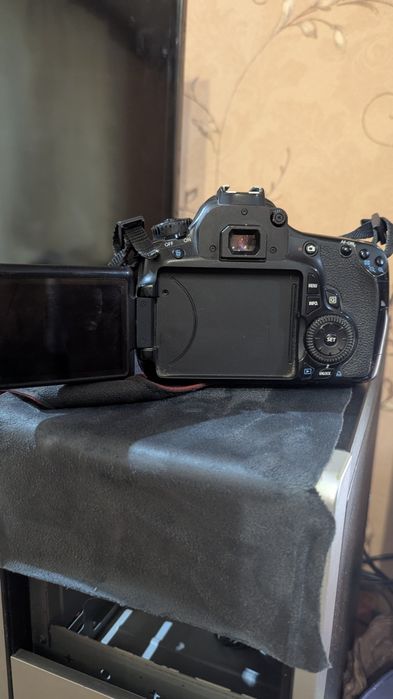 Продам EOS 60D (б/у)
