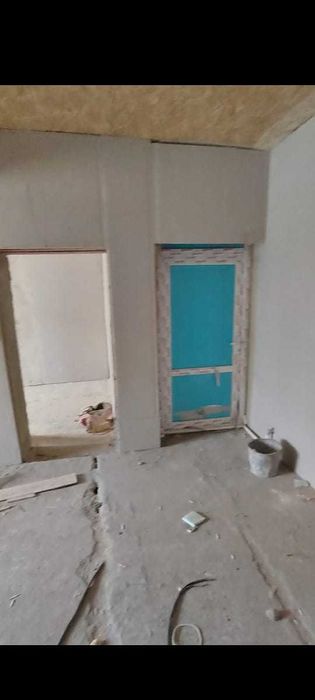 продам двухкомнатную квартиру