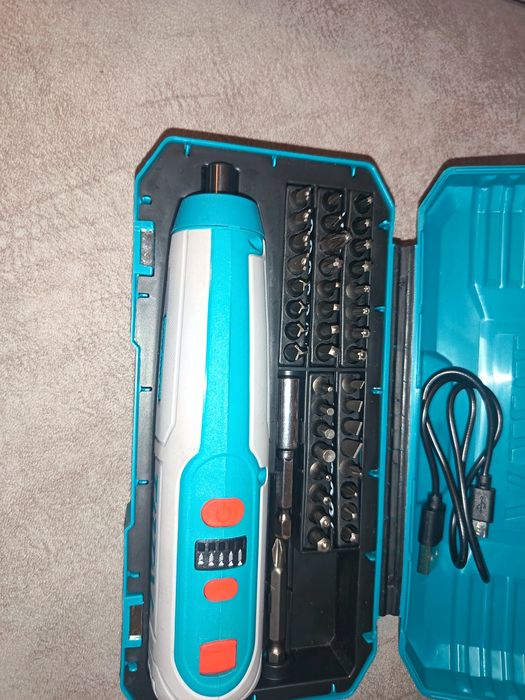 Электрическая отвёртка  Тотал