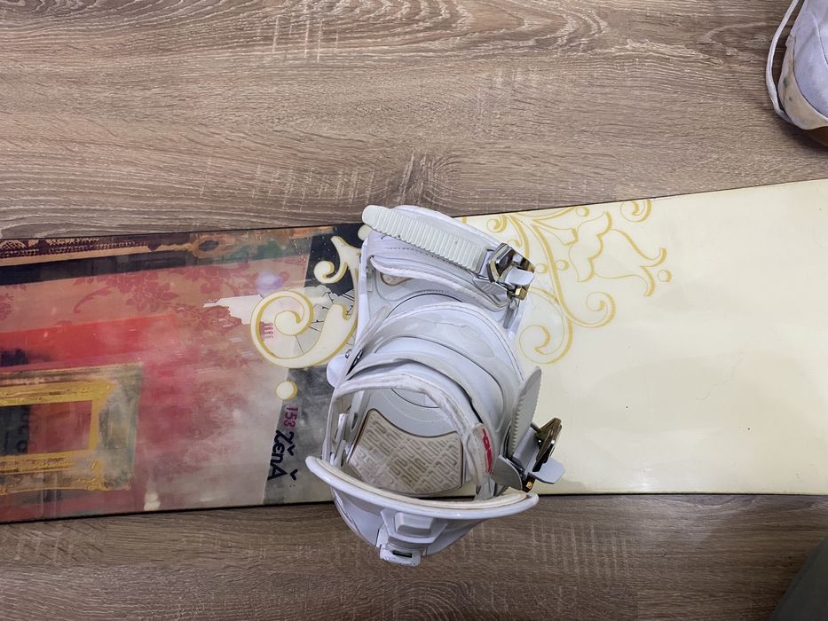 Сноуборд женский с ботинками