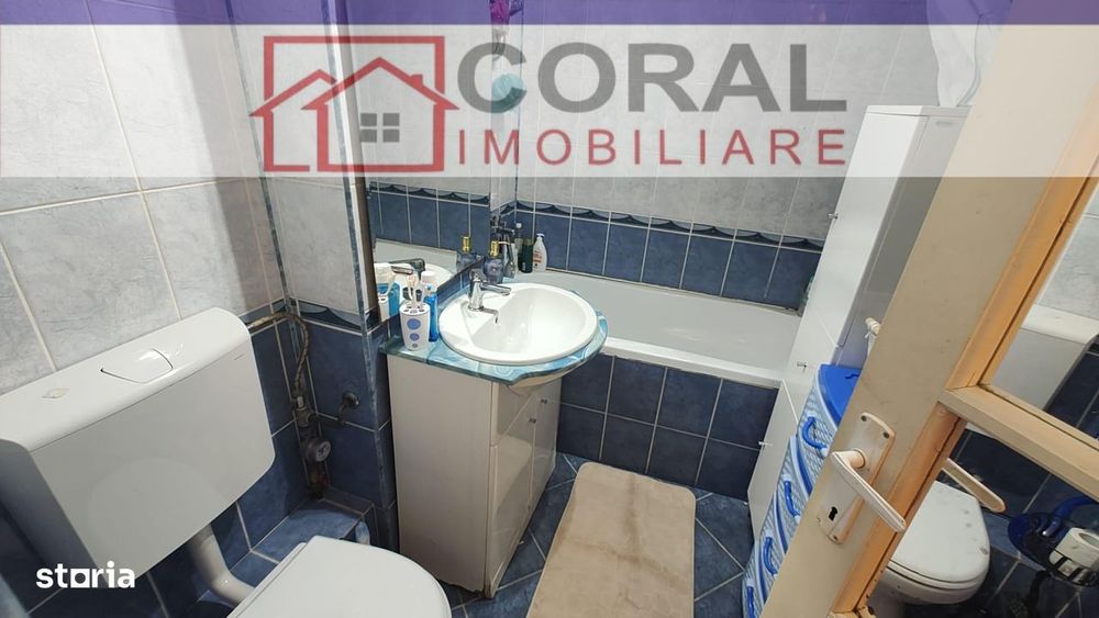 De vanzare apartament 3 camere, Al. Pescarilor