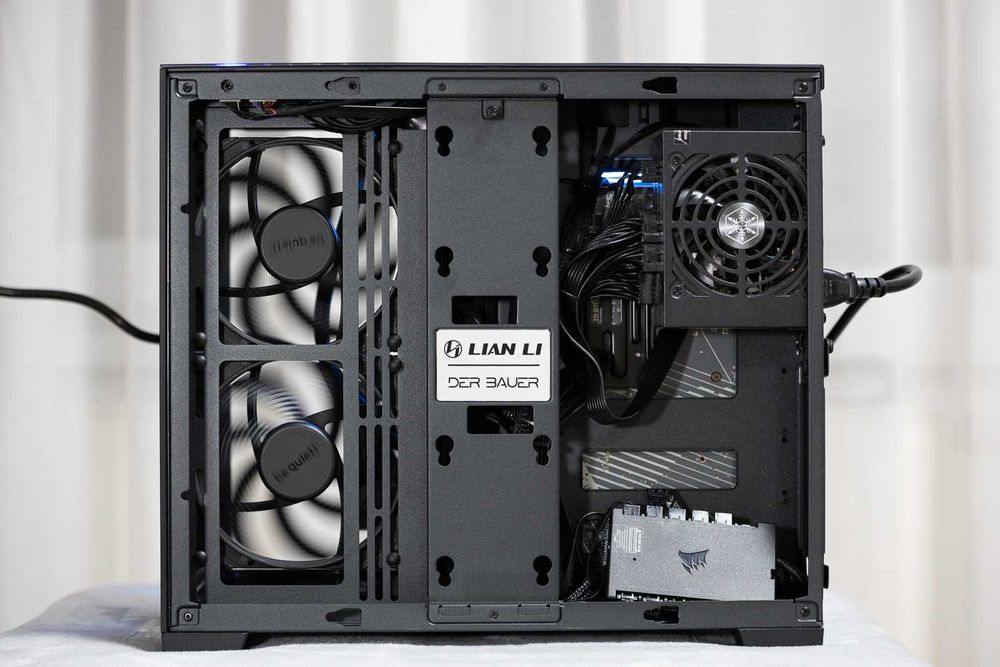 Custom Gaming PC Ryzen 7 7800X3D RTX 4070 m.2 512GB 16GB ddr5
