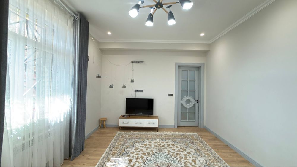 Яккасарой район 6/1/8  Golden House Duplex 150кв.м