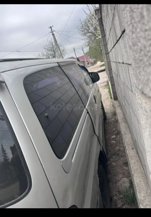 Hyundai Starex 2001