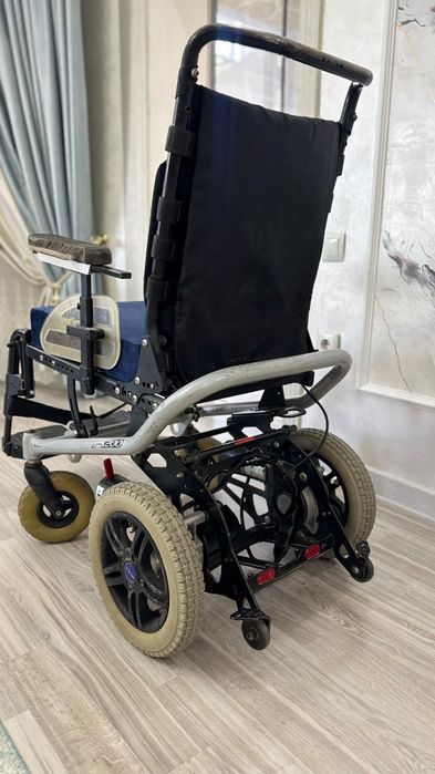 Продам электроколяску Otto Bock A200