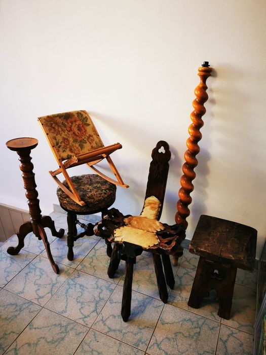 Vând scaune vintage lemn masiv și alte obiecte