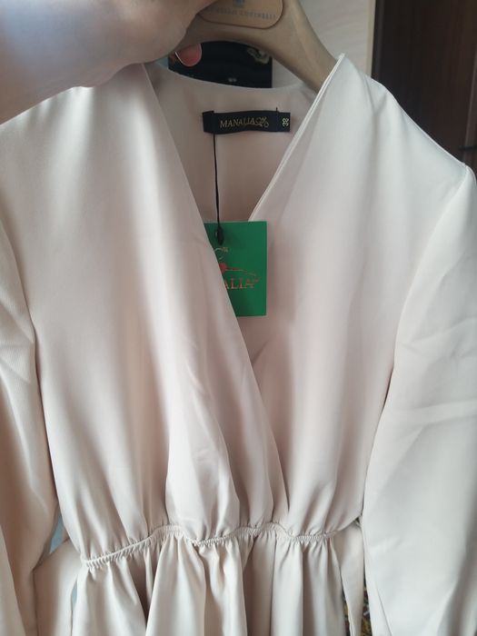 Красивое  новое  платье