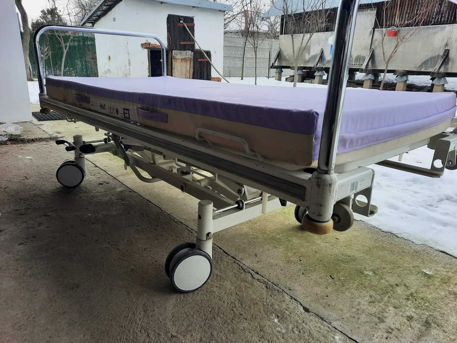 Pat medical de poziționare mecanică Hillrom, cu saltea inclus