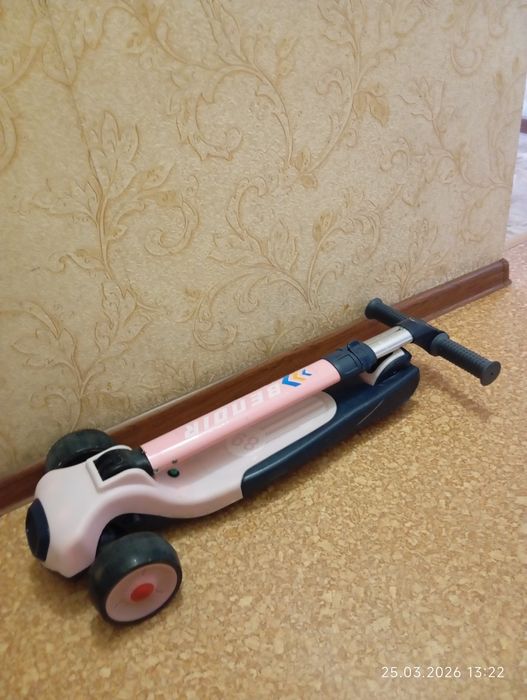 Складной детский самокат