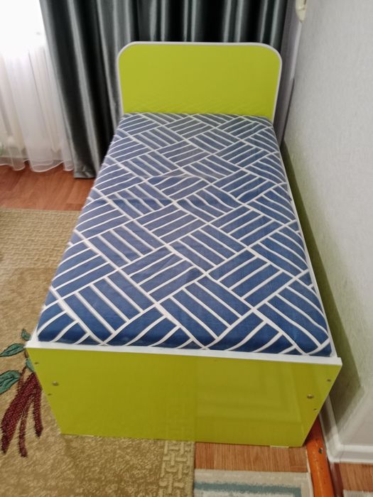Детский кровать в хорошем состоянии