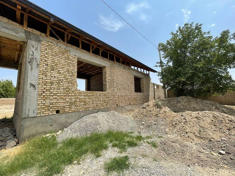 Чек участок сотилади