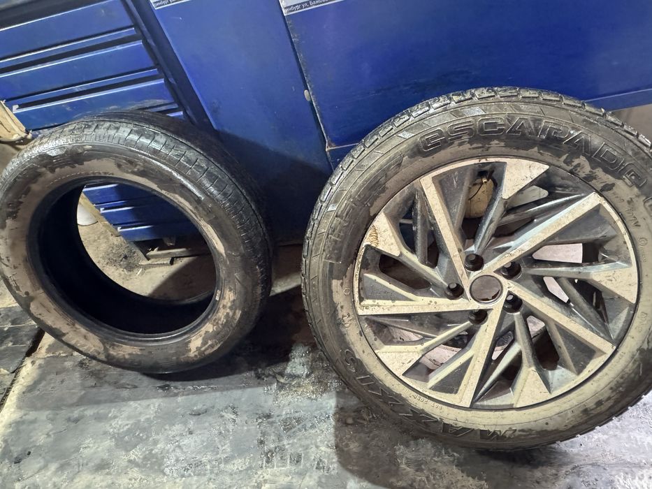 Покрышки 235/60/18