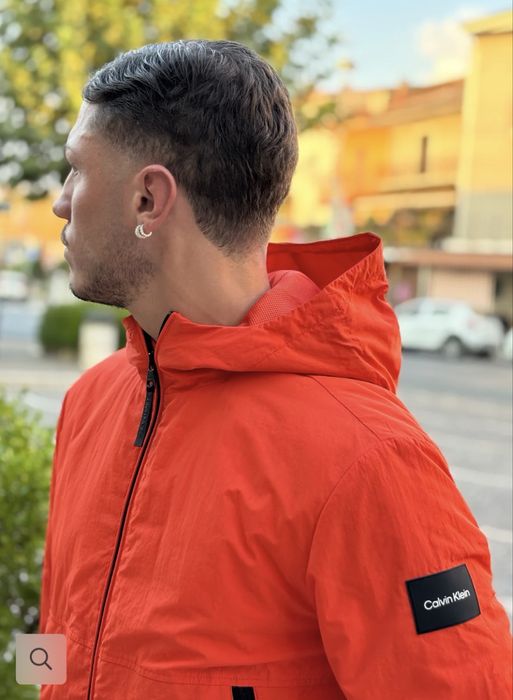 Яке Calvin Klein размер L