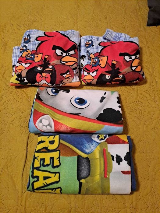 2 броя детско пончо на Angry Birds и детски хавлии за плаж Paw Patrol
