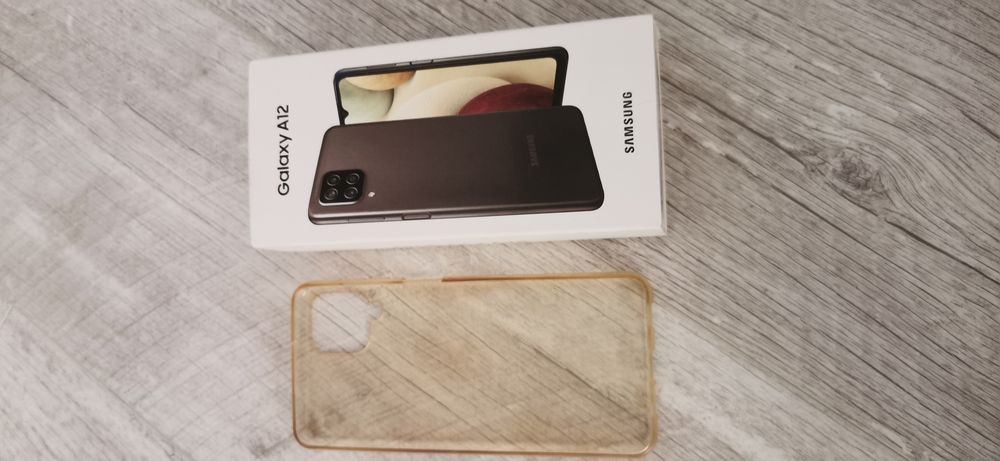 Vând  Samsung Galaxy A12