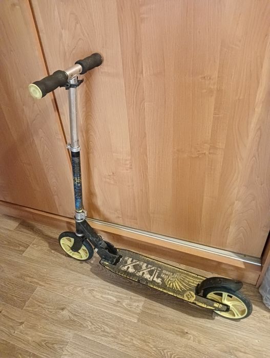 Продам самокат б/у