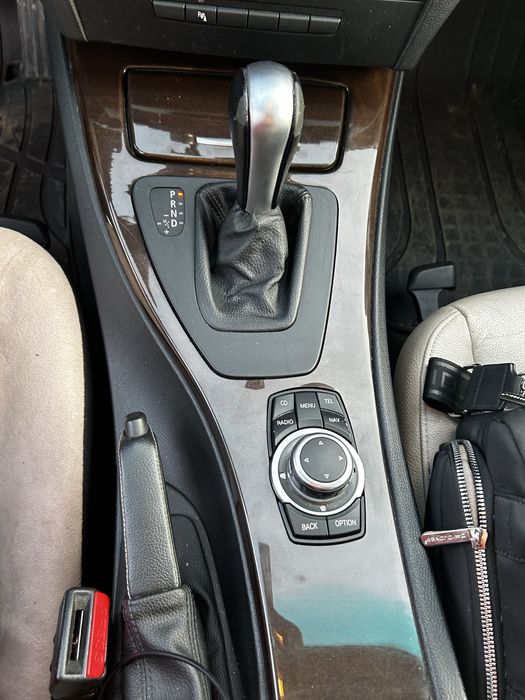 Bmw seria 3 2010 184cp