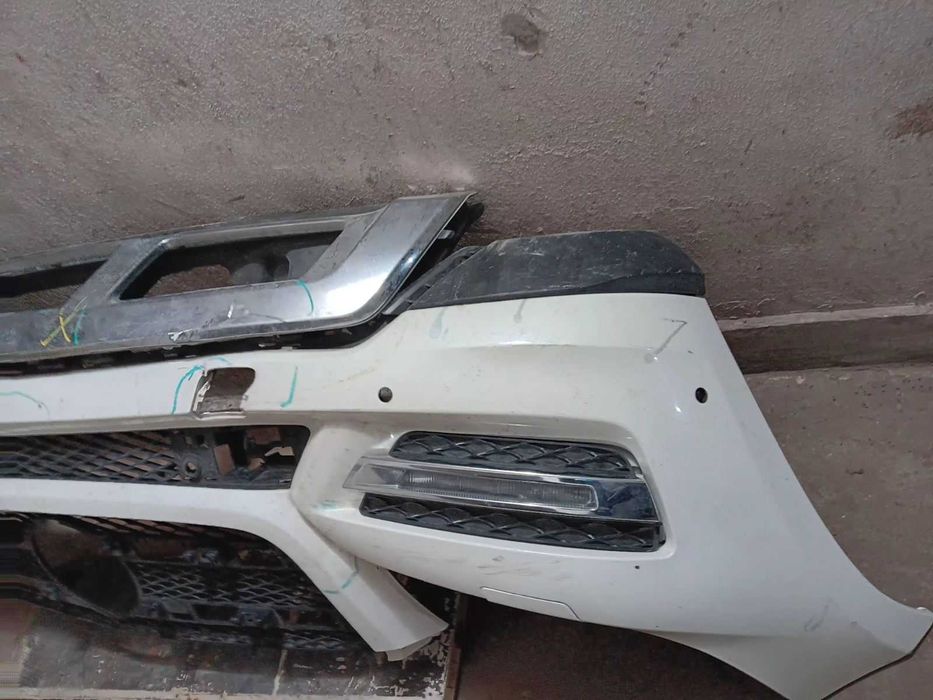 Предна брoня за Mercedes Х166