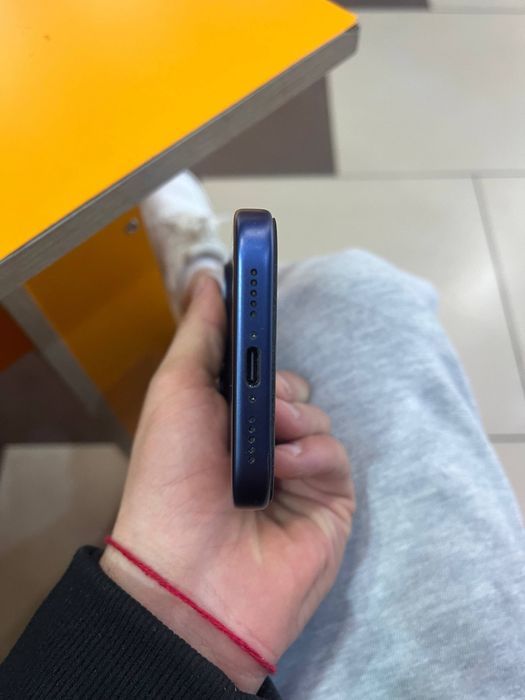 Продам Iphone 17Pro 256GB