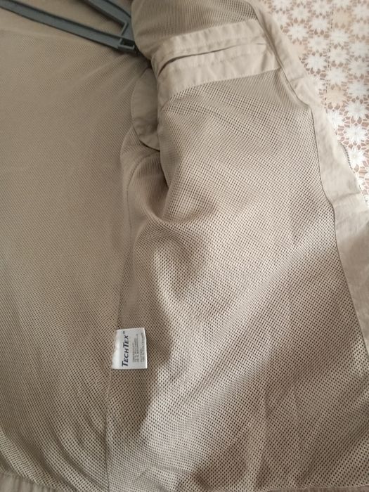 Продам мужскую ветровку