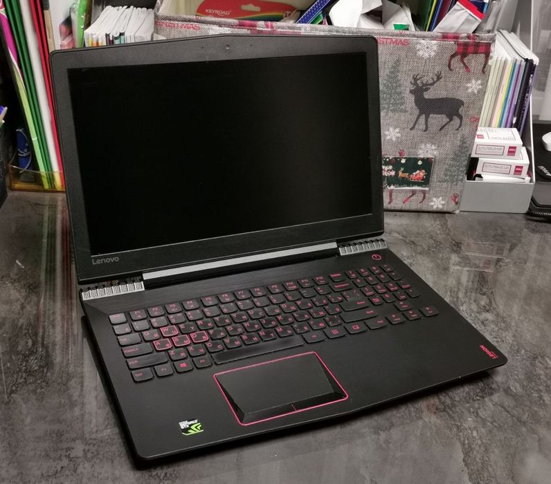 Игровой ноутбук Lenovo