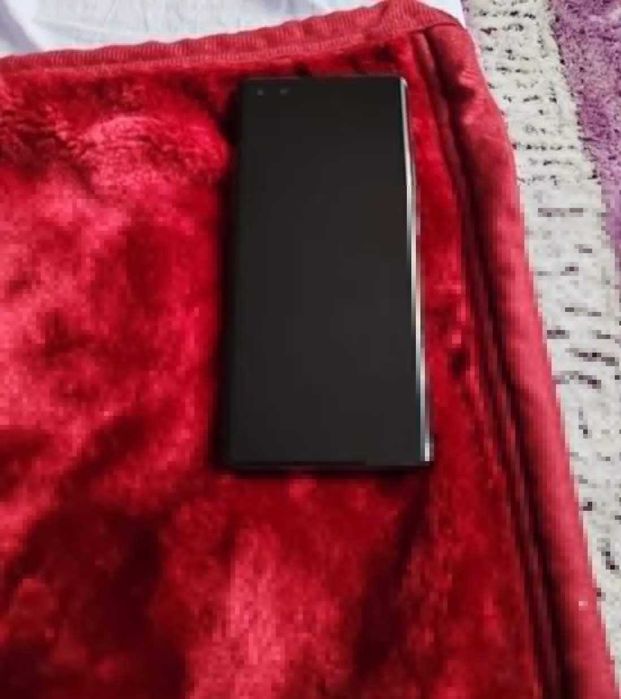 Телефон Huawei 10 pro